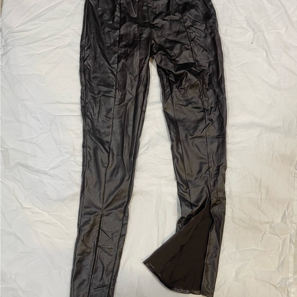 Faux leather split front leggings - Picture 2 of 4